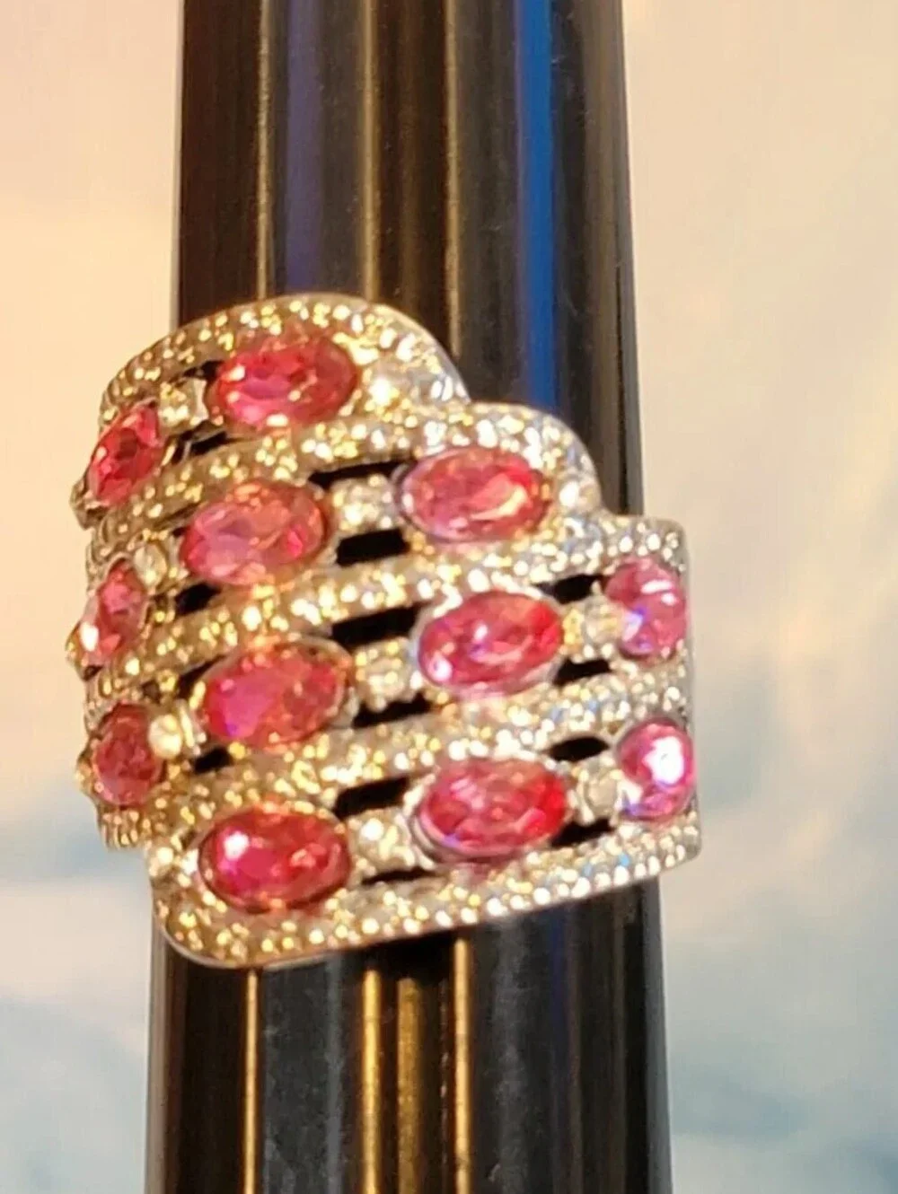 Pink Rhinestone Ring Size 7, Silver-tone Glass Wide Diva Fashion Ring NWOT r-42